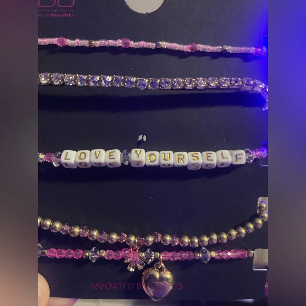 No Boundaries Pink “Love Yourself” Beaded Bracelet Set 5PC‎ NWT